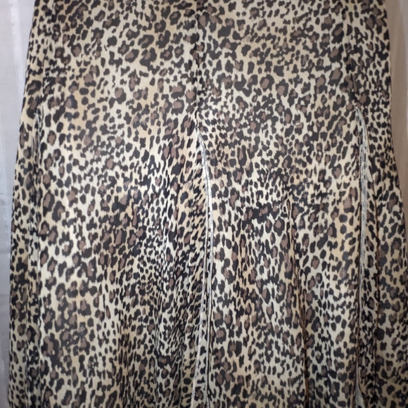 DANA BUCHMAN Skirt 100% Silk Leopard Print Skirt size 4 - Picture 14 of 17